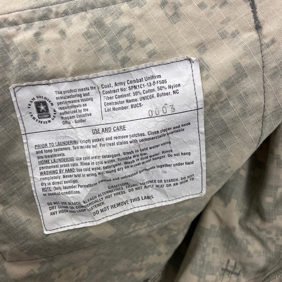 Army Military Digital Camouflage Large Combat Coat - Picture 9 of 13